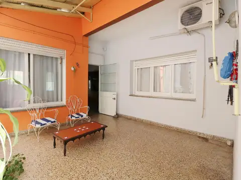 MARCELO T DE ALVEAR al 2600