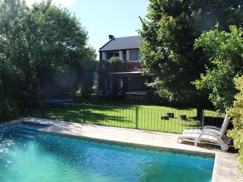 Excelente casa en Barrio Privado El Molino