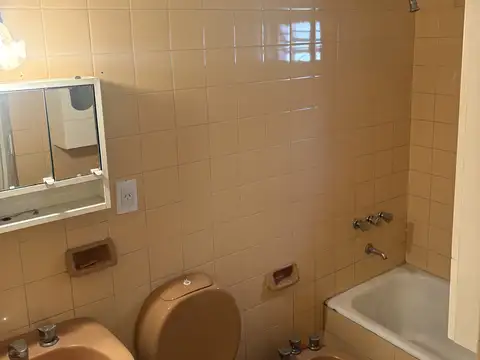 Departamento en Alquiler con 1 cocheras
