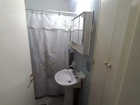 Departamento 6 ambientes con 1 baño