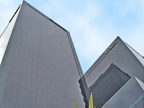 Oficina en Alquiler con 16 cocheras