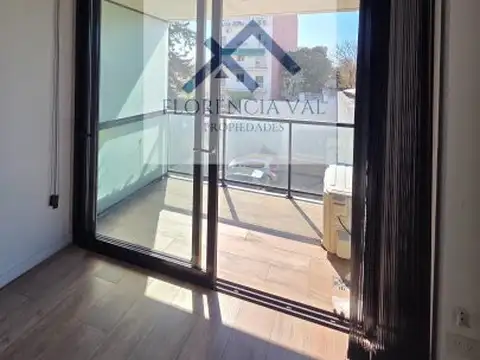 Machain 3500, Piso 2