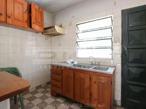 Casa 4 ambientes con 1 baño
