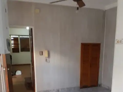 Venta de duplex de 4 ambientes con garaje, parrilla, terraza, en Versalles