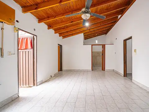 Depto Tipo Casa 4 ambientes con 1 baño