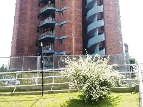 Departamento Moron Centro tres ambientes con cochera