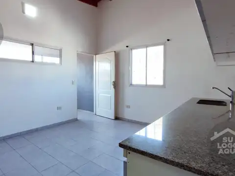 Departamento en Alquiler en Jose Leon Suarez, $ 450.000