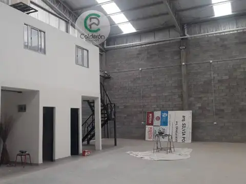 Depósito  en Venta / Alquiler Francisco Álvarez Moreno