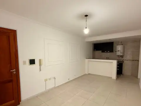 Depto Tipo Casa 2 ambientes con 1 baño