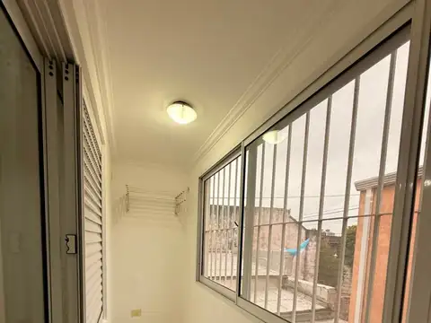 REMAX ALQUILA DEPARTAMENTO