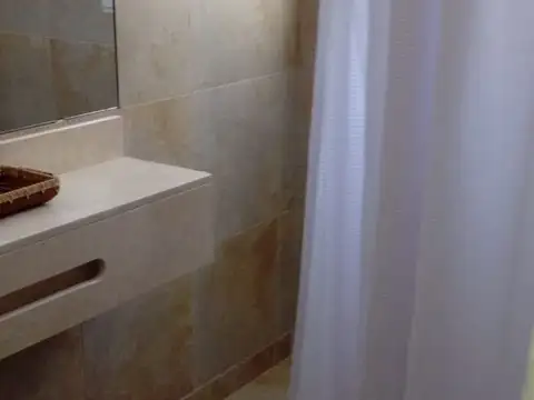 Casa en Alquiler Temporal en La Barra, USD 7.500