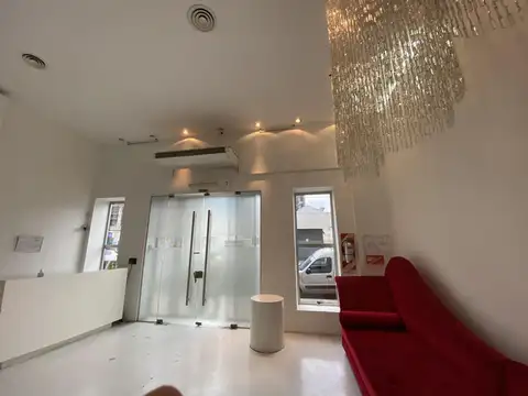 Edificio Comercial en Venta o Alquiler | 1290 m² | Doble Lote | Ideal Empresa