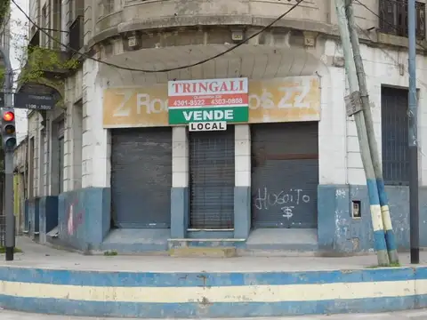 LOCAL UBICADO EN ESQUINA COCINA Y BAÑO