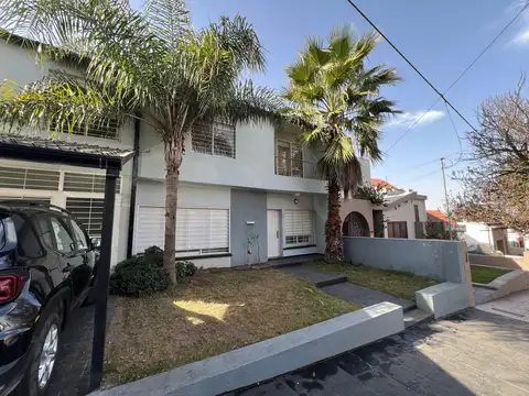 Casa en Venta en Villa Cabrera, Cordoba