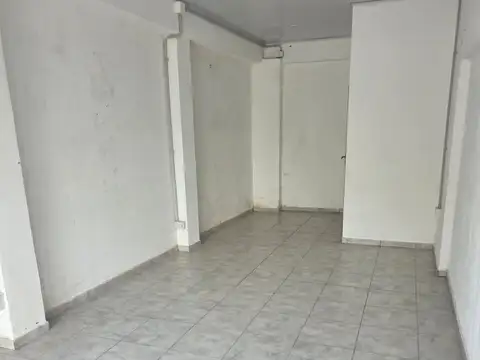 LOCAL COMERCIAL A MTS DE LA AVENIDA PRINCIPAL, EN ALQUILER, GENERAL LAS HERAS