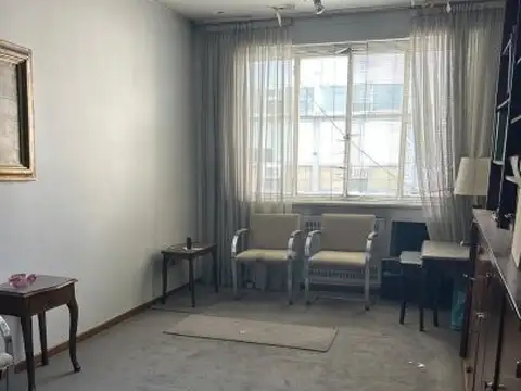 SEMI PISO  A LA VENTA AL FRENTE PISO ALTO