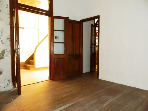 Depto Tipo Casa 3 ambientes con 2 baños