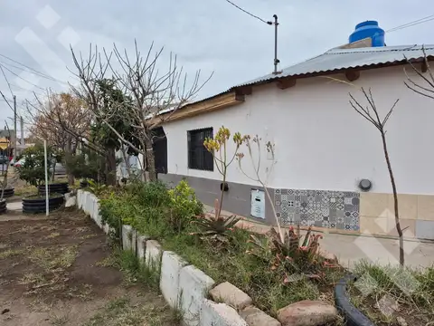Casa en Alquiler con 1 cochera