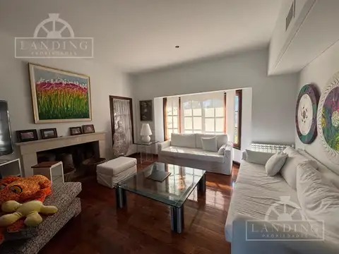 Casa 7 ambientes con 4 baños