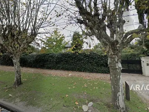 TERRENO Ideal desarrollo comercial sobre Avenida Fair 124 - Monte Grande