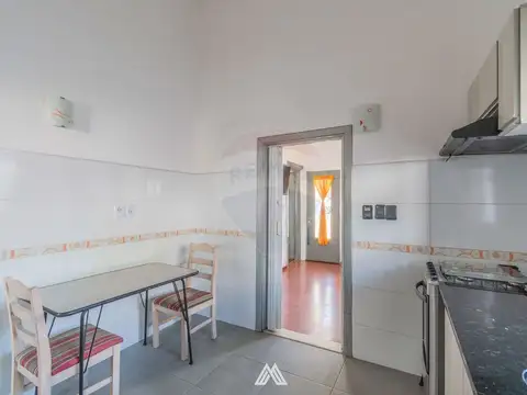 Casa 4 ambientes con 1 baño