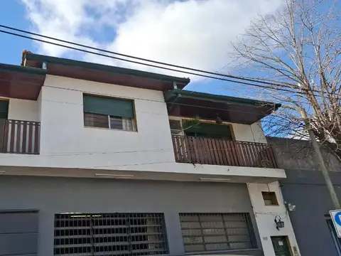 Depto Tipo Casa en Venta de 5 ambientes