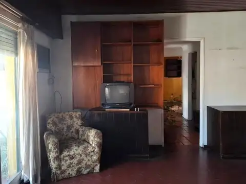 Depto Tipo Casa en Venta 50 años