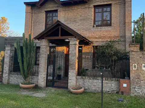 Casa en alquiler en Funes