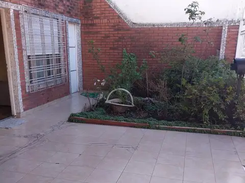 Casa en Alquiler en San Justo, $ 1.300.000