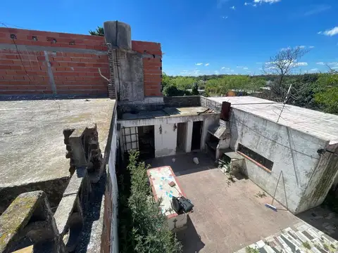 Depto Tipo Casa 4 ambientes con 2 baños