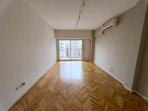 Amplio departamento 3 ambientes en Palermo