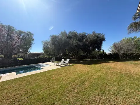 Casa en Venta en Mendoza, USD 1.500.000