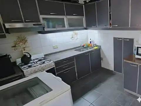 Depto Tipo Casa en Venta en Ramos Mejia, USD 145.000