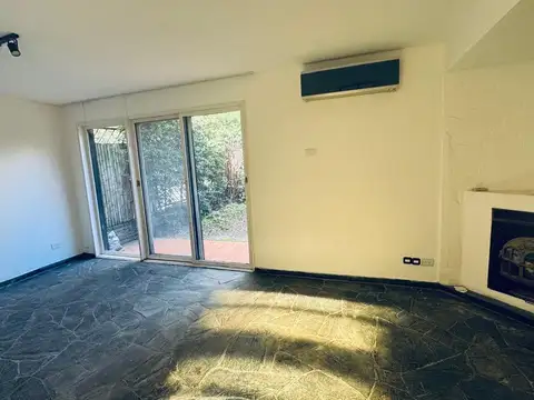 Casa en Alquiler en San Isidro Vías / Rolon, $ 2.500.000
