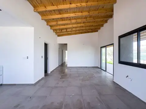 CASA 4 AMBIENTES EN VENTA EN SAN VICENTE EN POZO
