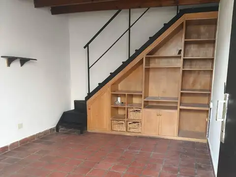 Depto Tipo Casa en Venta de 1 dormitorio