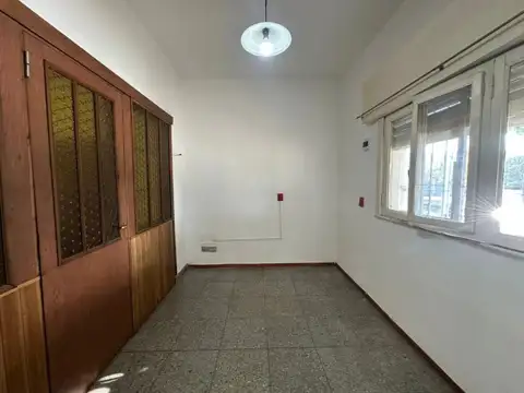 Casa en Alquiler en Quilmes Oeste, $ 690.000