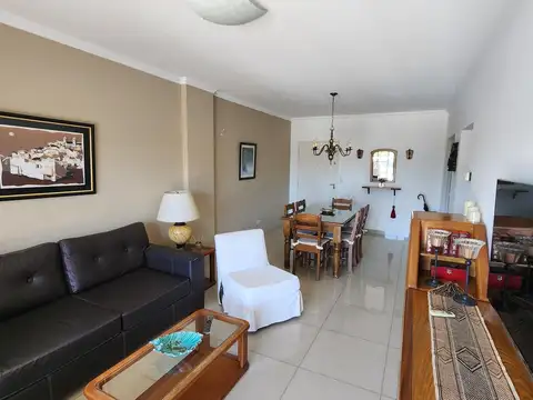 Departamento 4 ambientes con 2 baños