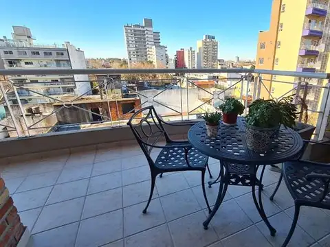 4 Ambientes con Cochera   Suite   Balcón – Apto Crédito – San Martín Centro