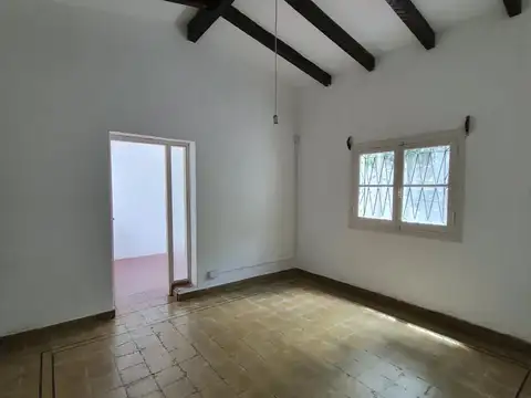 Casa en Alquiler en Bajo Palermo  2 Dormitorios  Escritorio  Patio, Jardín y Cochera