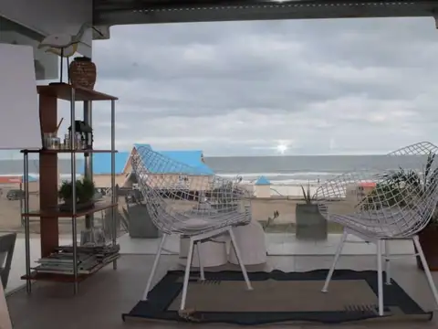 Casa 5 ambientes con 7 baños