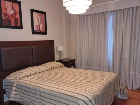 Departamento en  Alquiler Temporario. 2 amb. Cochera, Vista al Mar. Playa Chica