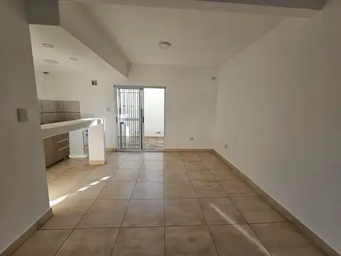 Casa en Alquiler en Ituzaingo, $ 850.000