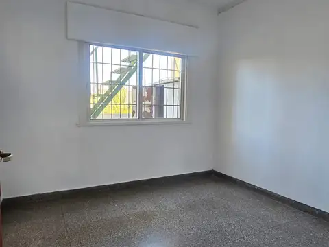Godoy Cruz 200, Piso 1