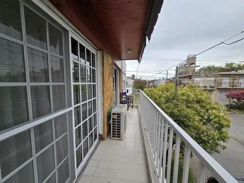 Depto Tipo Casa en Venta en Loma Hermosa, USD 125.000