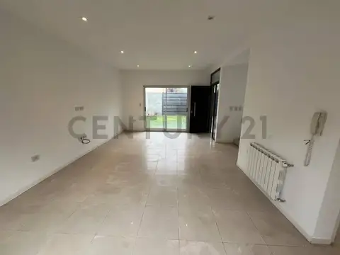 Duplex de 2 habitaciones en City Bell