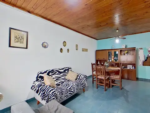Casa 3 ambientes con 1 baño