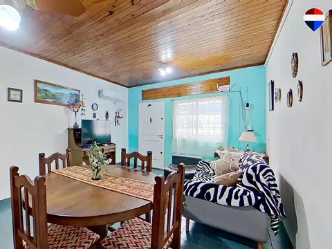 VENTA CASA 3 AMBIENTES PATIO COCHERA BERAZATEGUI
