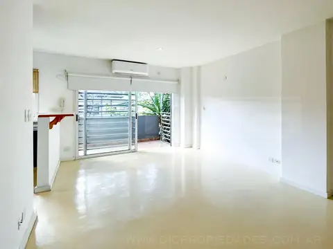 Departamento en Alquiler en Florida Mitre/Este, $ 850.000