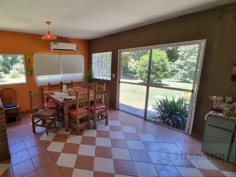 Casa 6 ambientes con 3 baños